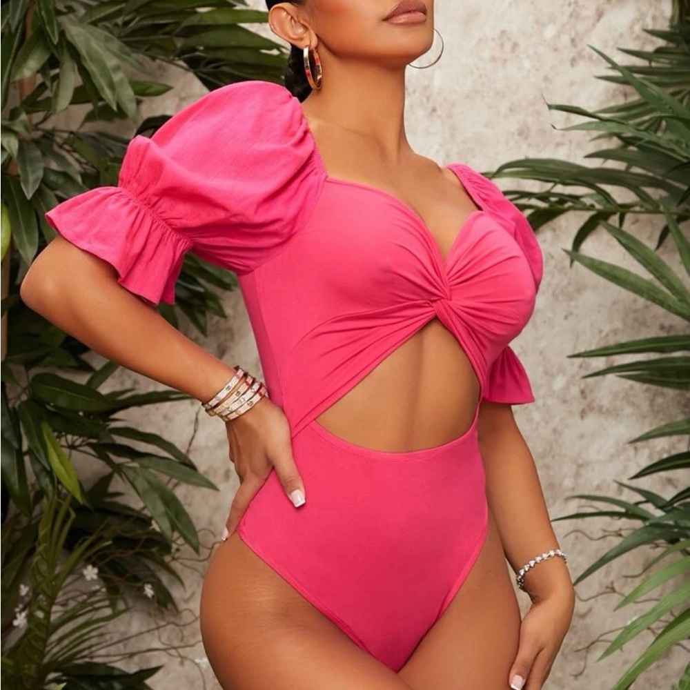 A4 - 229 Hot Pink cut out bodysuit puff sleeve size large